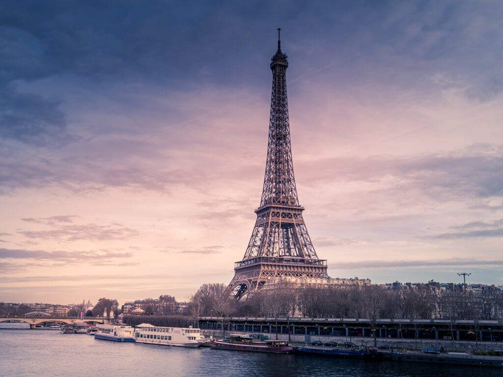 Escale à Paris : comment gérer ses bagages ?